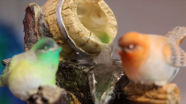 [4K] Muzica, relaxare si o minicascada - ConexSpot